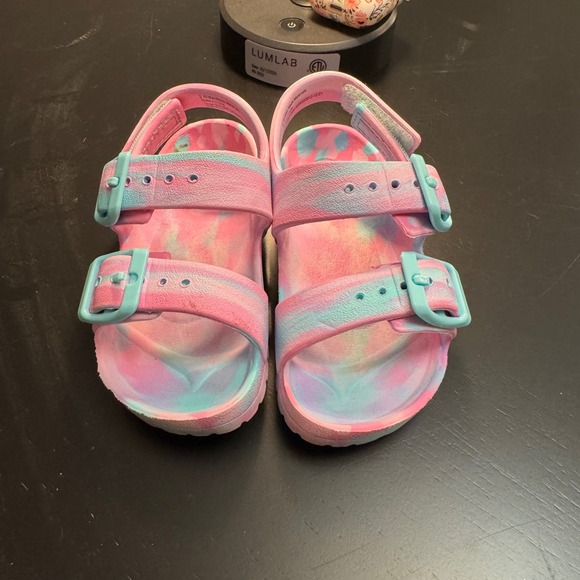 Cat & Jack Kids Sandals Size 6 Pink Blue Tie Dye Adjustable Buckle - Picture 1 of 5
